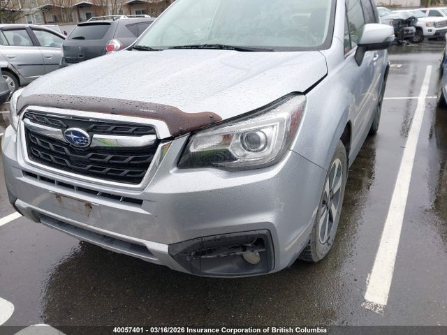 40057401 :رقم المزاد ، JF2SJESC0HH577359 vin ، 2017 Subaru Forester 2.5i Touring مزاد بيع