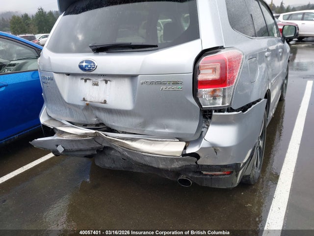 40057401 :رقم المزاد ، JF2SJESC0HH577359 vin ، 2017 Subaru Forester 2.5i Touring مزاد بيع
