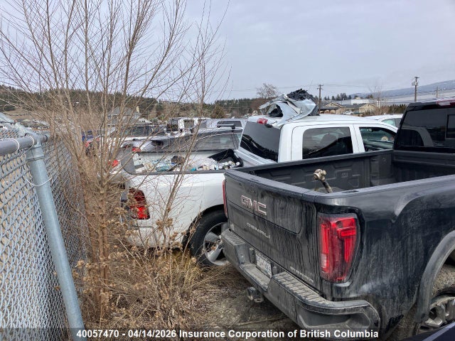 1GT49WEY7MF175633 GMC Sierra K3500 Denali