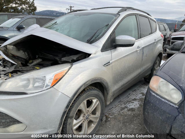 1FMCU9GX9FUC71080 Ford ESCAPE SE