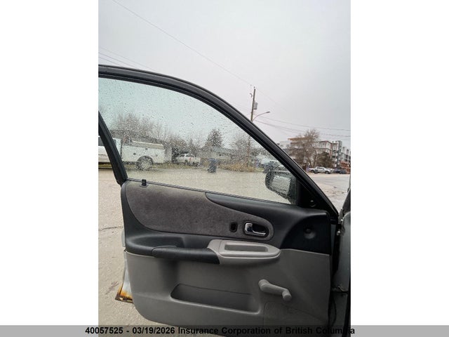 40057525 :رقم المزاد ، JM1BJ225120525825 vin ، 2002 Mazda Protege Dx/lx/es مزاد بيع
