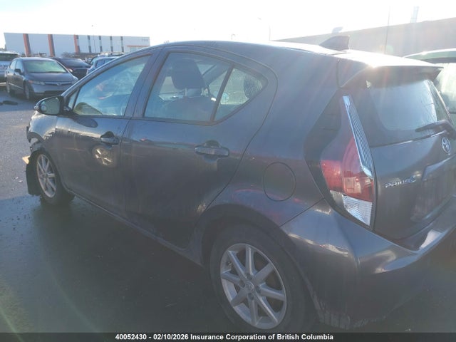 JTDKDTB33F1092598 Toyota PRIUS C