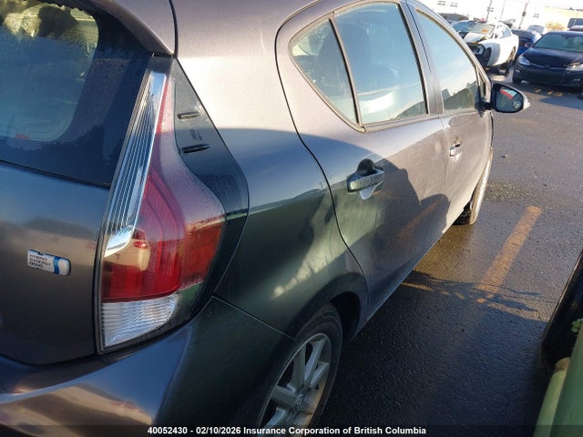 JTDKDTB33F1092598 Toyota PRIUS C