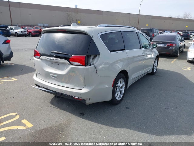 Продаж на аукціоні авто 2017 Chrysler Pacifica Touring L Plus, vin: 2C4RC1EG6HR754287, номер лоту: 40057605