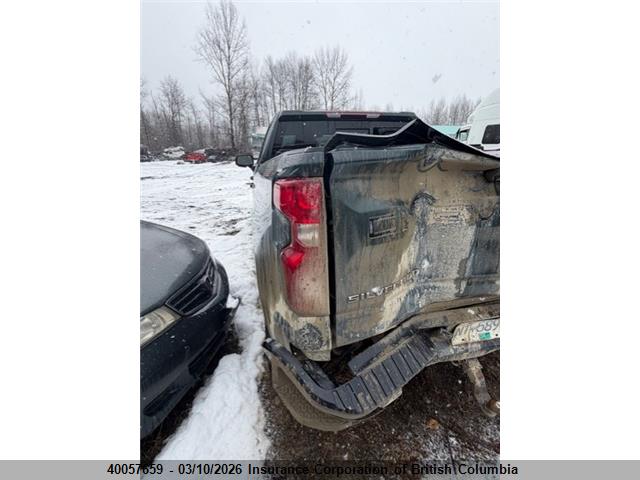 3GCUKFE81SG168242 Chevrolet Silverado 1500 4wd Lt Trail Boss