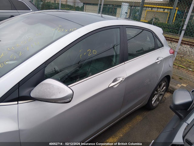 2013 Hyundai Elantra Gt მანქანა იყიდება აუქციონზე, vin: KMHD35LE3DU120544, აუქციონის ნომერი: 40052714