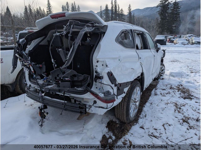 2026 Toyota Highlander Hybrid Limited/hybrid Platinum მანქანა იყიდება აუქციონზე, vin: 5TDXBRCH0TS694155, აუქციონის ნომერი: 40057677
