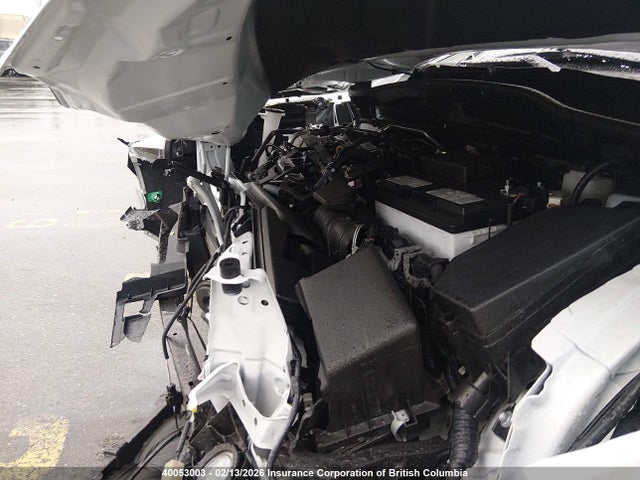 2024 Toyota Corolla Cross Xle მანქანა იყიდება აუქციონზე, vin: 7MUDAABG0RV114899, აუქციონის ნომერი: 40053003
