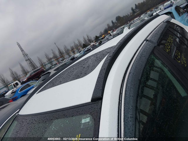 2024 Toyota Corolla Cross Xle მანქანა იყიდება აუქციონზე, vin: 7MUDAABG0RV114899, აუქციონის ნომერი: 40053003