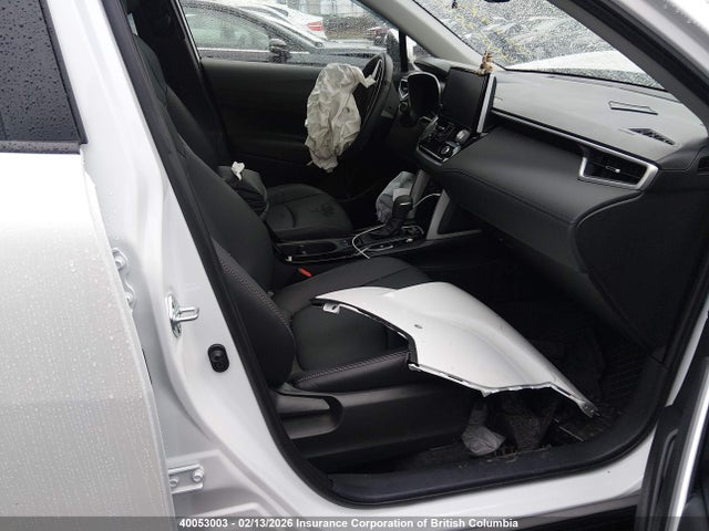 2024 Toyota Corolla Cross Xle მანქანა იყიდება აუქციონზე, vin: 7MUDAABG0RV114899, აუქციონის ნომერი: 40053003