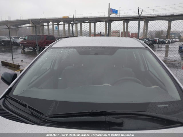 40057687 :رقم المزاد ، 2T1KU4EE6CC815483 vin ، 2012 Toyota Matrix مزاد بيع