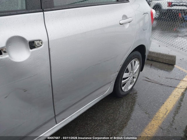 40057687 :رقم المزاد ، 2T1KU4EE6CC815483 vin ، 2012 Toyota Matrix مزاد بيع