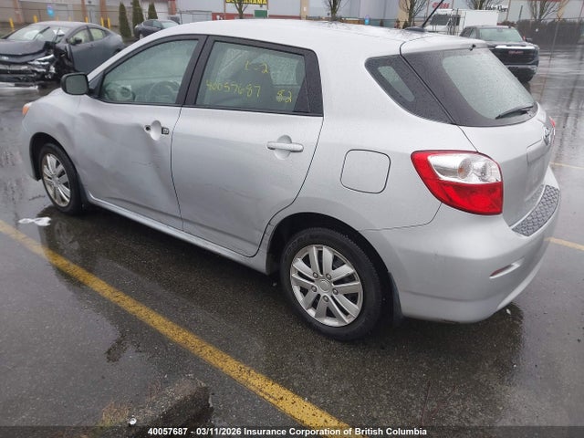 40057687 :رقم المزاد ، 2T1KU4EE6CC815483 vin ، 2012 Toyota Matrix مزاد بيع