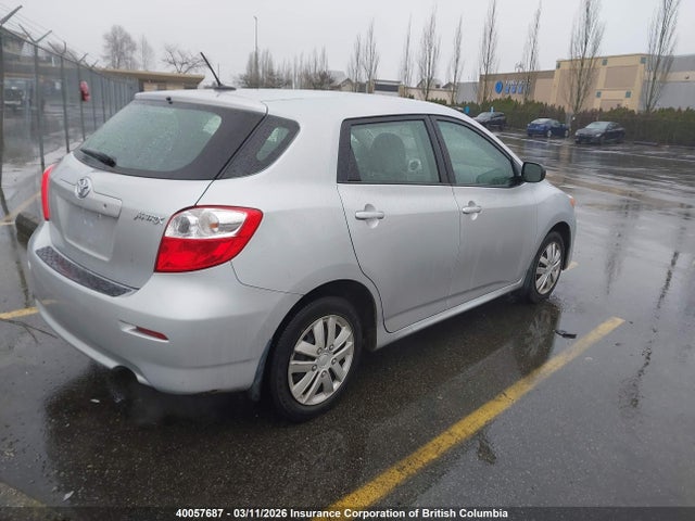 40057687 :رقم المزاد ، 2T1KU4EE6CC815483 vin ، 2012 Toyota Matrix مزاد بيع