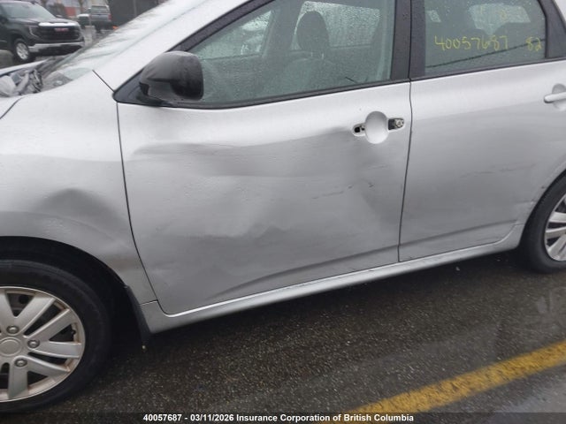 40057687 :رقم المزاد ، 2T1KU4EE6CC815483 vin ، 2012 Toyota Matrix مزاد بيع