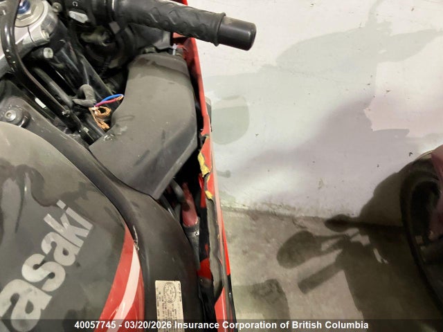 2000 Kawasaki Zx600 J1 მანქანა იყიდება აუქციონზე, vin: JKAZX4J13YA001449, აუქციონის ნომერი: 40057745