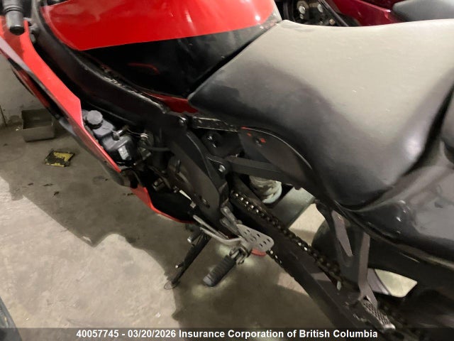 2000 Kawasaki Zx600 J1 მანქანა იყიდება აუქციონზე, vin: JKAZX4J13YA001449, აუქციონის ნომერი: 40057745