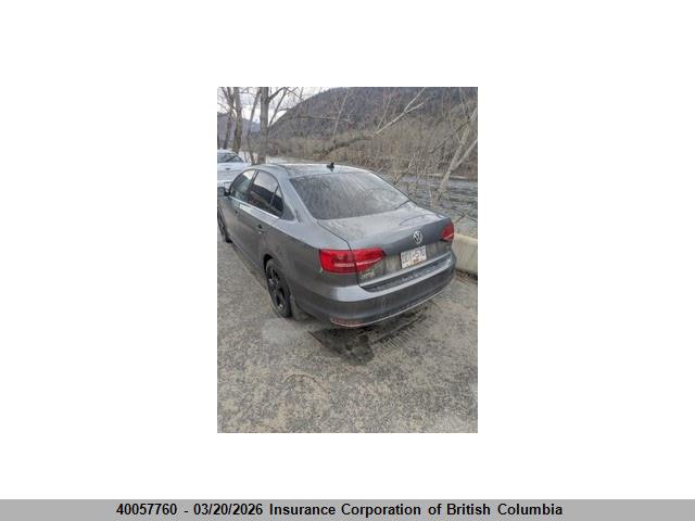 Продажа на аукционе авто 2015 Volkswagen Jetta, vin: 3VWDA7AJ0FM341013, номер лота: 40057760