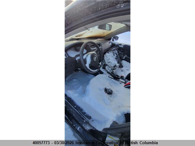 40057773 :رقم المزاد ، 3VW1K7AJ2EM277233 vin ، 2014 Volkswagen Jetta مزاد بيع
