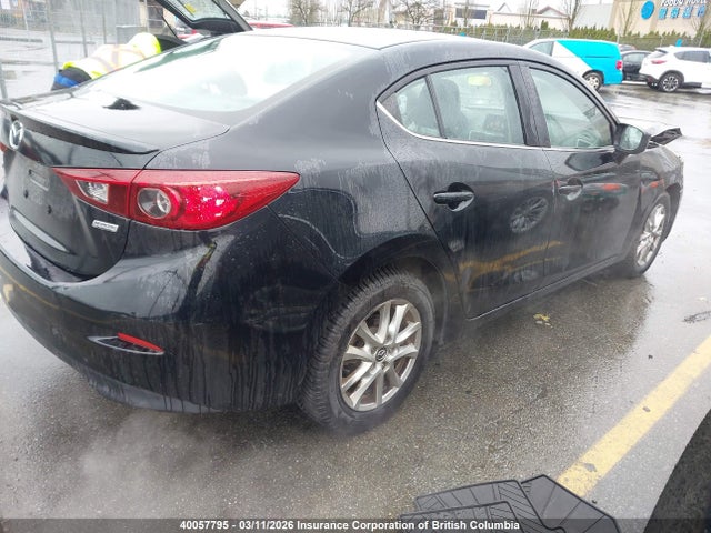3MZBN1T73HM144821 Mazda 3 SE