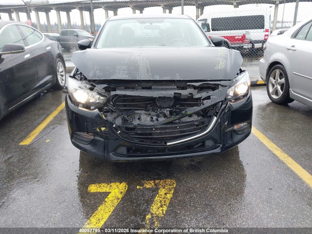 3MZBN1T73HM144821 Mazda 3 SE
