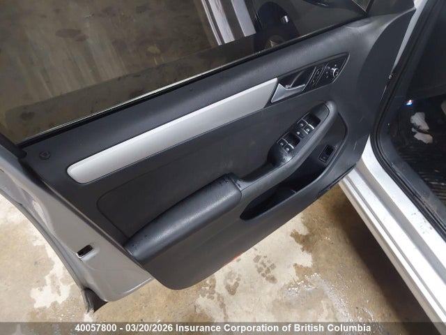 40057800 :رقم المزاد ، 3VWDL7AJ0DM452605 vin ، 2013 Volkswagen Jetta مزاد بيع
