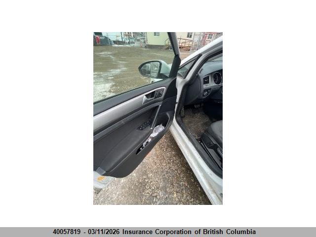 3VW217AU4FM097044 Volkswagen Golf