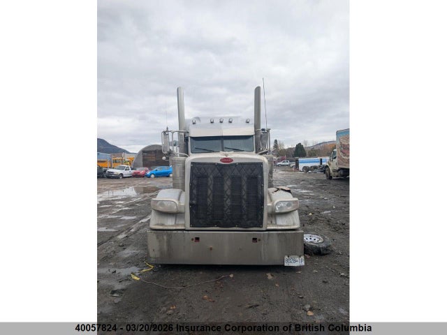 1XPXD49X5ND785303 Peterbilt 389