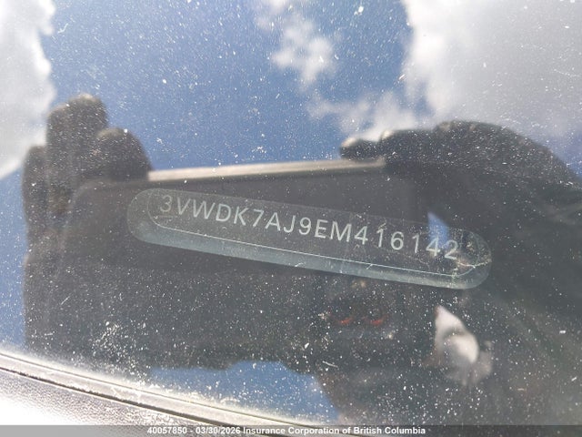 3VWDK7AJ9EM416142 Volkswagen Jetta