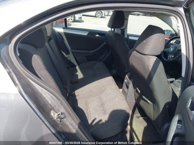 3VWDK7AJ9EM416142 Volkswagen Jetta