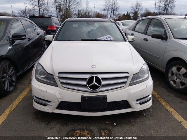 Продажа на аукционе авто 2012 Mercedes-benz C 350 4matic, vin: WDDGF8JB0CA701864, номер лота: 40053927