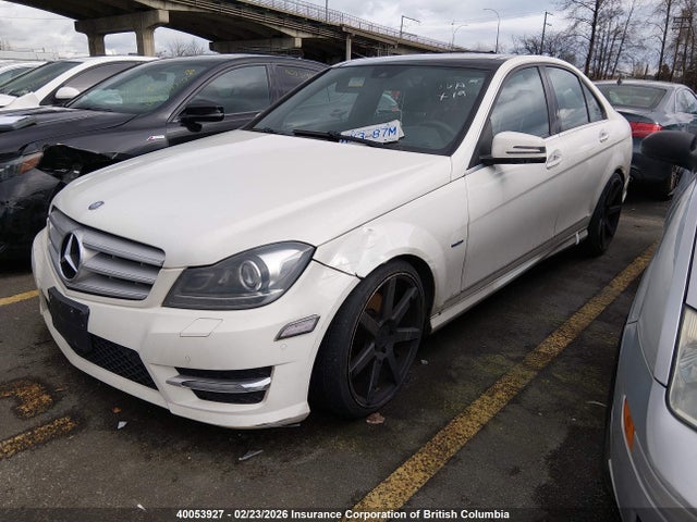 Продажа на аукционе авто 2012 Mercedes-benz C 350 4matic, vin: WDDGF8JB0CA701864, номер лота: 40053927
