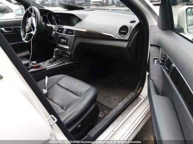 Продажа на аукционе авто 2012 Mercedes-benz C 350 4matic, vin: WDDGF8JB0CA701864, номер лота: 40053927