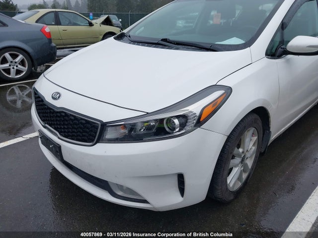 KIA Forte 2017 KNAFX5A8XH5716634 Image 2