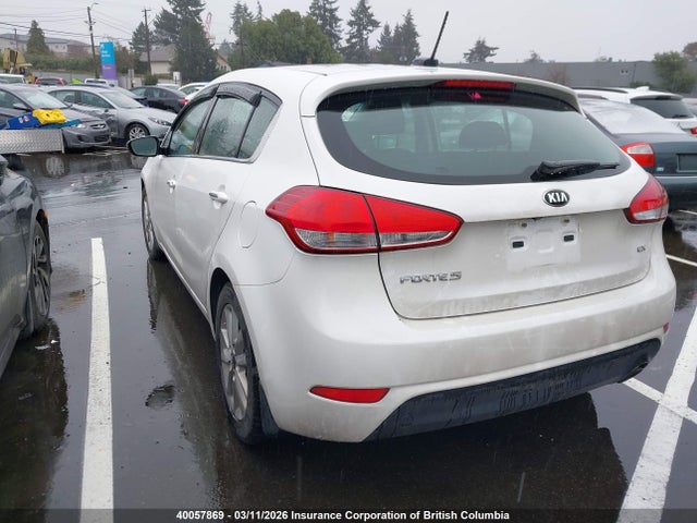 KIA Forte 2017 KNAFX5A8XH5716634 Image 3