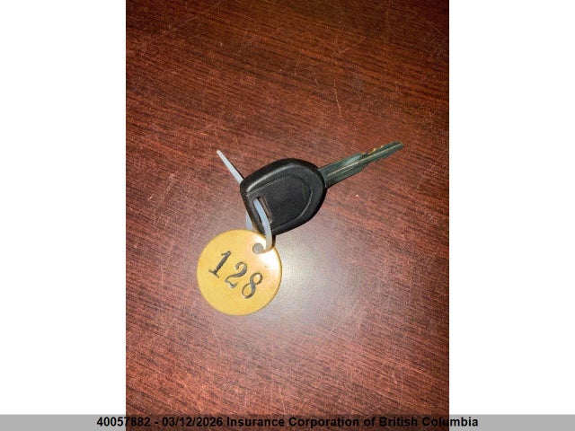 40057882 :رقم المزاد ، JA4AJ3AU0BZ600529 vin ، 2011 Mitsubishi Rvr مزاد بيع