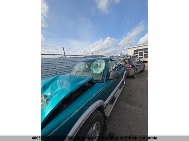 40057917 :رقم المزاد ، 1GNDT13W4T2286854 vin ، 1996 Chevrolet Blazer مزاد بيع