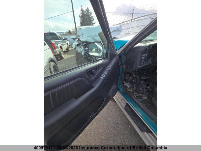 40057917 :رقم المزاد ، 1GNDT13W4T2286854 vin ، 1996 Chevrolet Blazer مزاد بيع