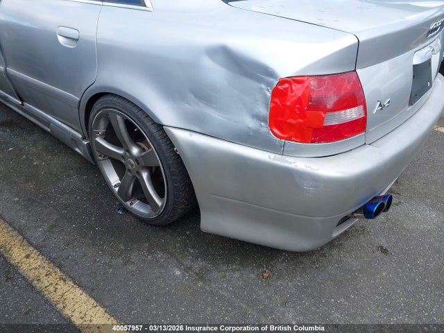 1999 Audi A4 მანქანა იყიდება აუქციონზე, vin: WAUED28D0XA246660, აუქციონის ნომერი: 40057957