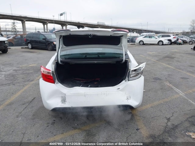 40057959 :رقم المزاد ، 2T1BURHE0KC223522 vin ، 2019 Toyota Corolla Le مزاد بيع