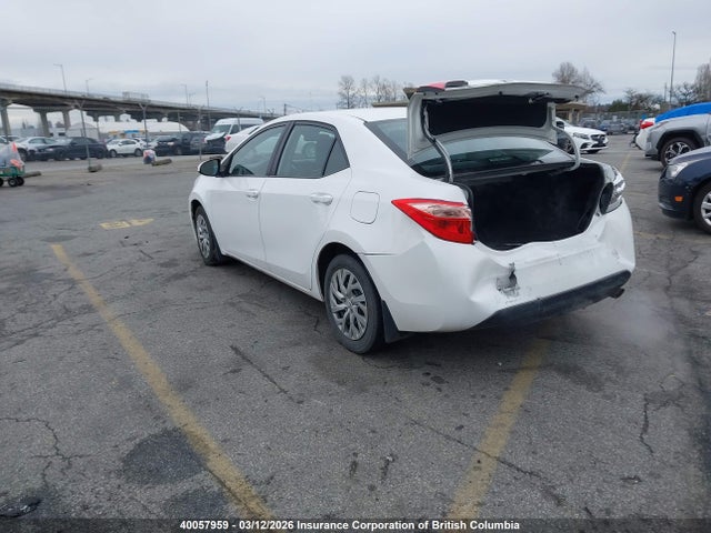 40057959 :رقم المزاد ، 2T1BURHE0KC223522 vin ، 2019 Toyota Corolla Le مزاد بيع
