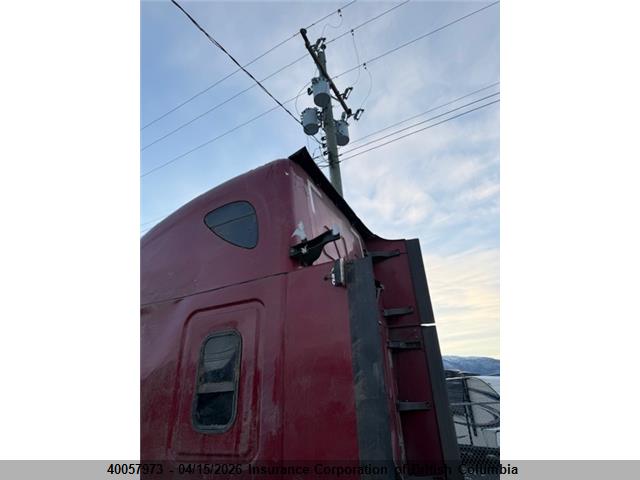 3AKJHHDRXKSKA2147 Freightliner New Cascadia 126