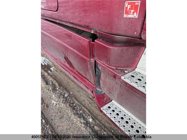3AKJHHDRXKSKA2147 Freightliner New Cascadia 126