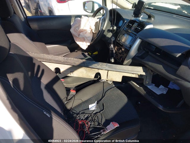Продажа на аукционе авто 2016 Nissan Versa Note S/s Plus/sv/sl/sr, vin: 3N1CE2CPXGL379480, номер лота: 40054923