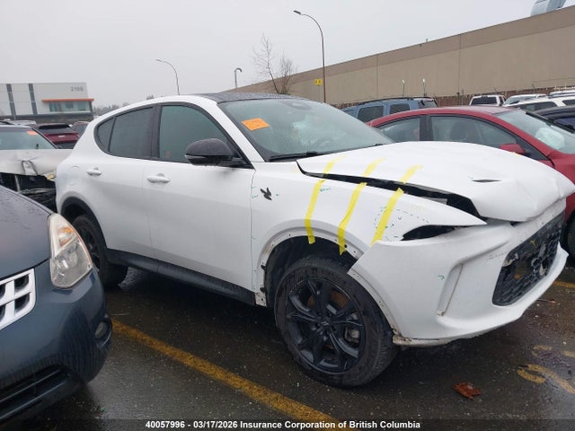 40057996 :رقم المزاد ، ZACNDFBN6P3A05916 vin ، 2023 Dodge Hornet Gt Plus مزاد بيع