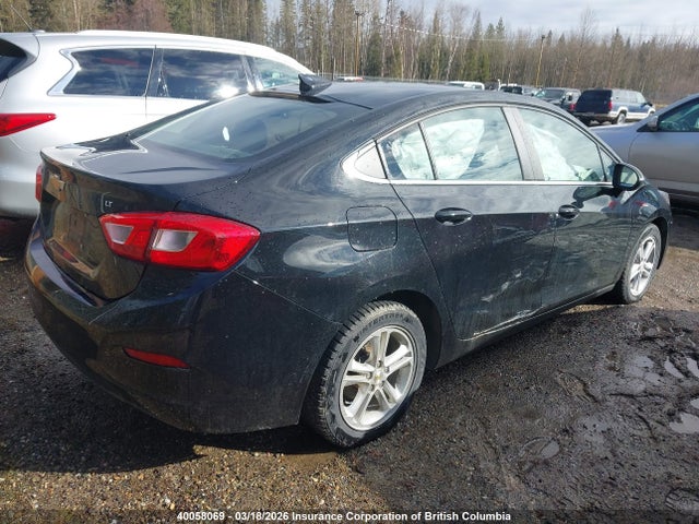 1G1BE5SMXJ7234333 Chevrolet Cruze
