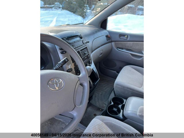 2010 Toyota Sienna Le მანქანა იყიდება აუქციონზე, vin: 5TDJK4CC9AS033489, აუქციონის ნომერი: 40058149