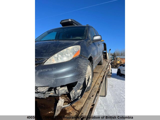 2010 Toyota Sienna Le მანქანა იყიდება აუქციონზე, vin: 5TDJK4CC9AS033489, აუქციონის ნომერი: 40058149