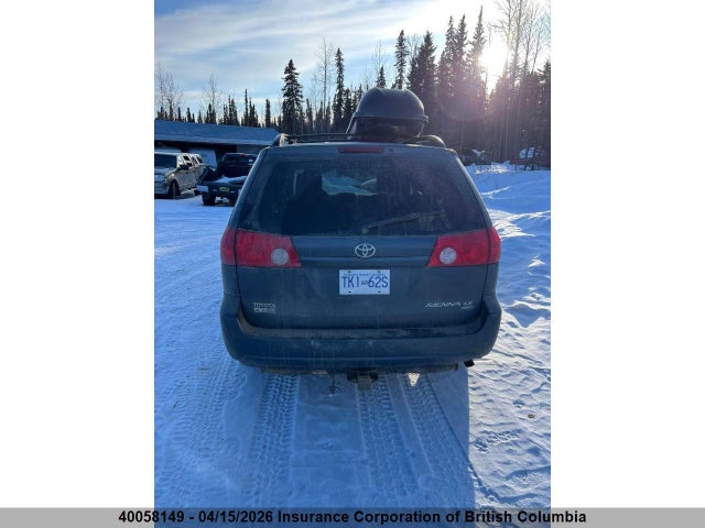 2010 Toyota Sienna Le მანქანა იყიდება აუქციონზე, vin: 5TDJK4CC9AS033489, აუქციონის ნომერი: 40058149
