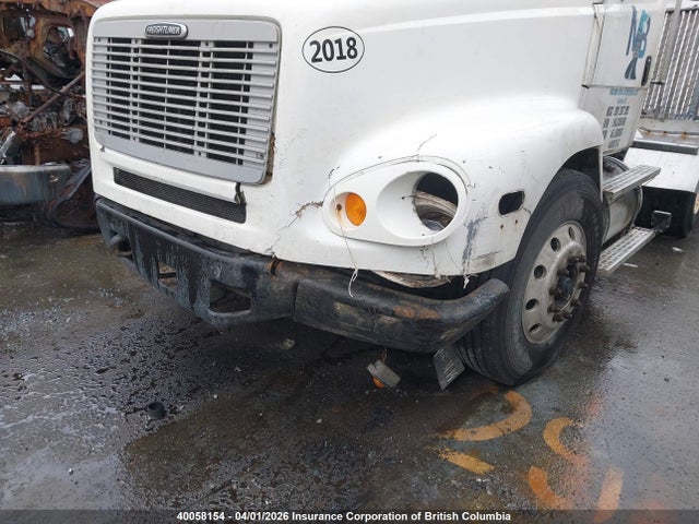 Продажа на аукционе авто 2001 Freightliner Medium Conventional Fl112, vin: 1FUJBGAS81HJ38680, номер лота: 40058154